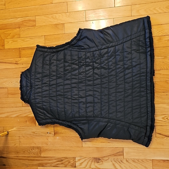 Puff vest - Picture 2 of 3